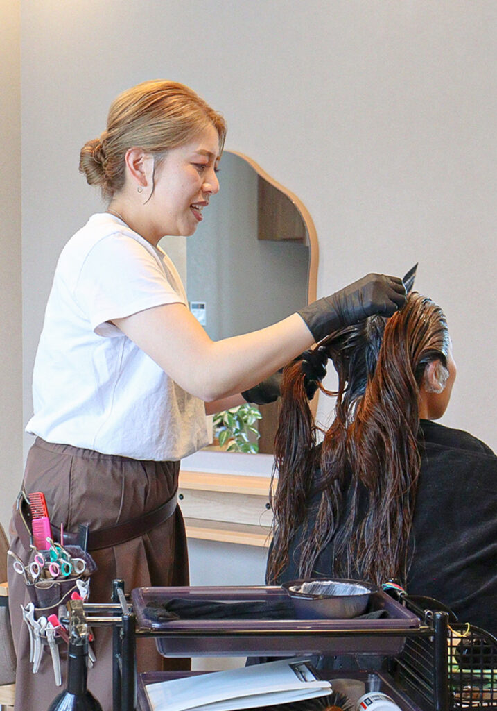ゆったり空間で、 髪と頭皮を優しくいたわるプライベートヘアサロン。